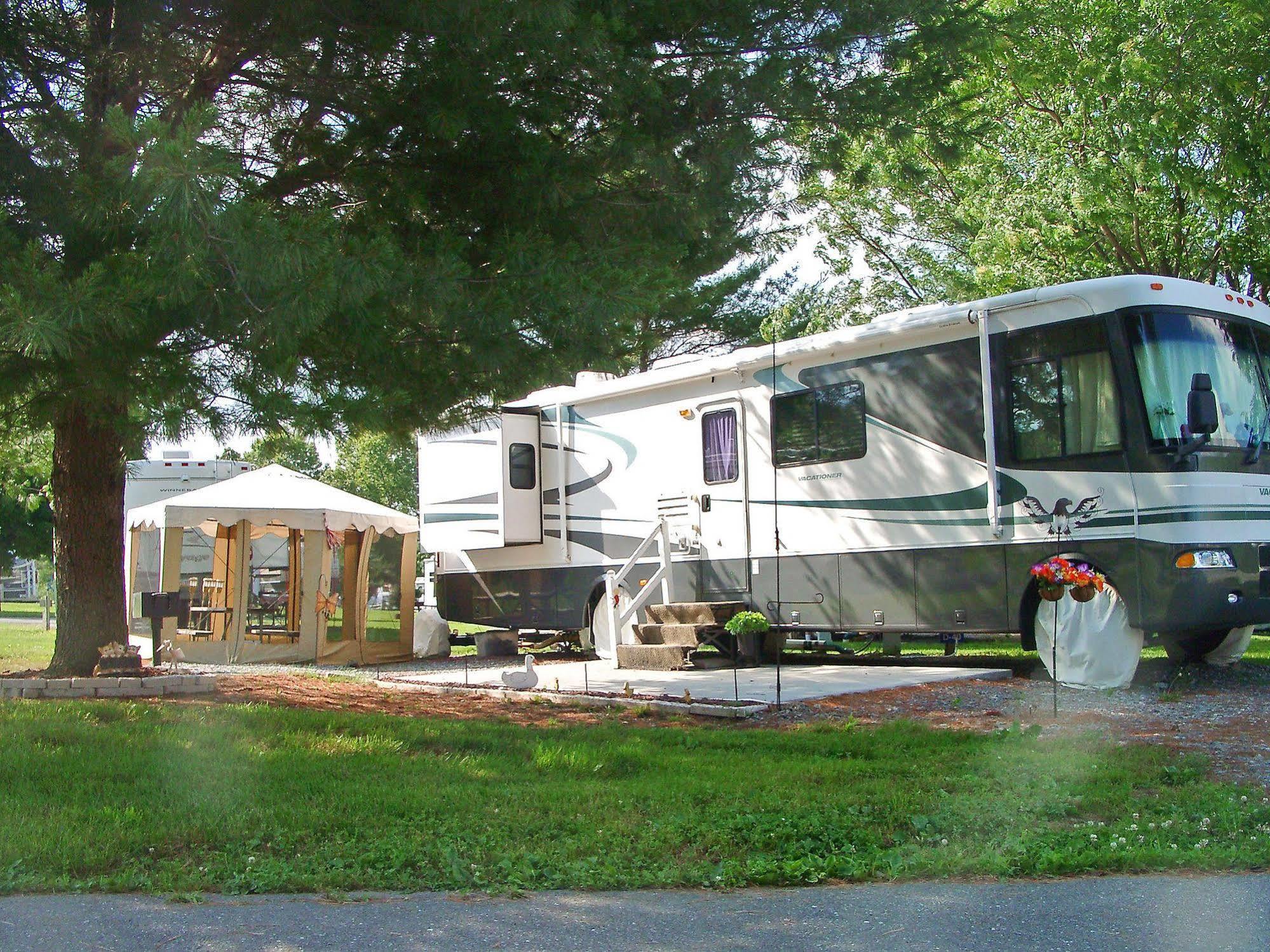 Circle M Rv & Camping Resort - Caravan Park Millersville Exteriér fotografie